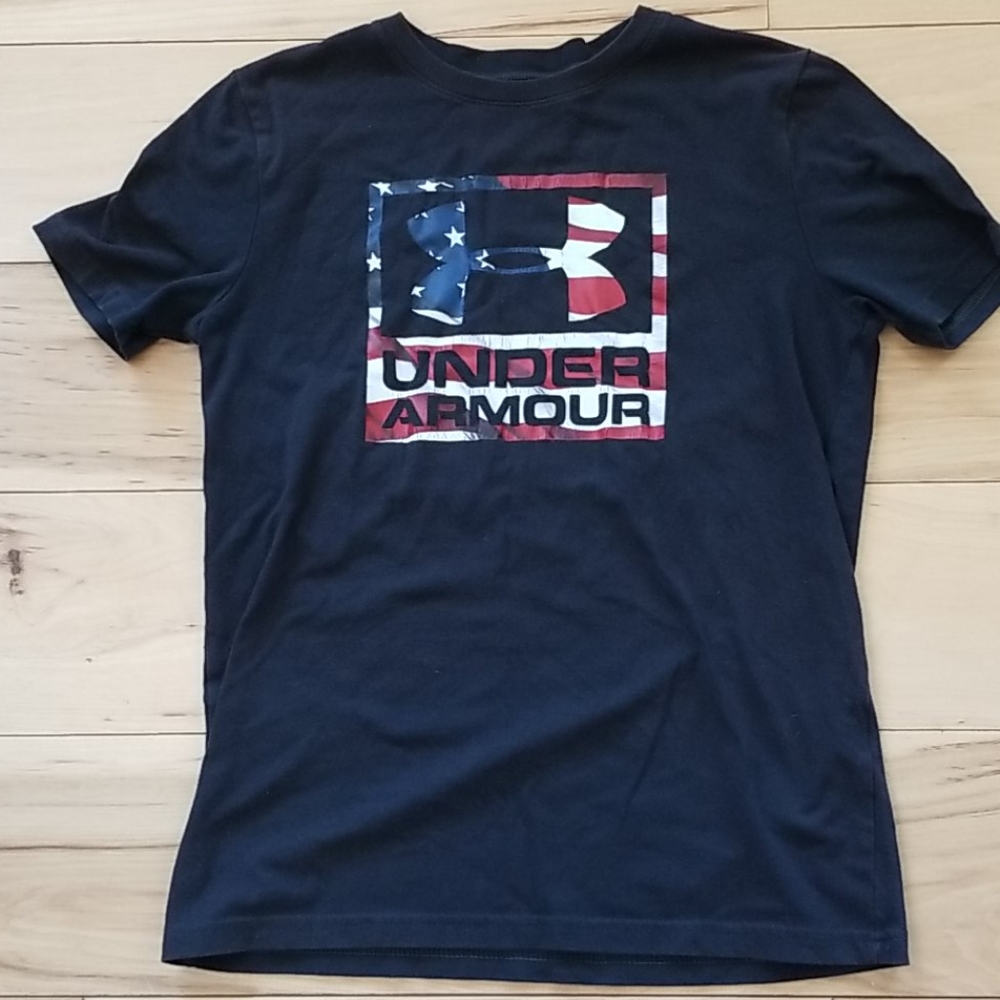Under Armour tshirt